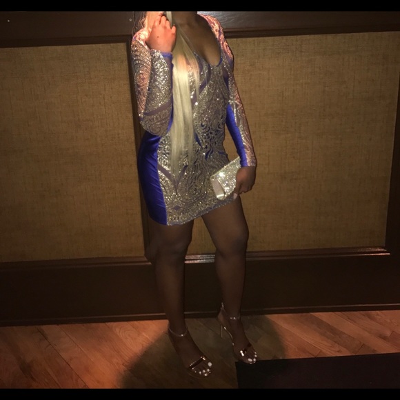Gold Sequin Bodycon Dress - Picture 1 of 5